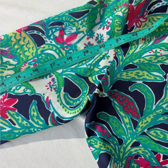 💚 Lilly Pulitzer Green Pink Floral Silk Button Blouse, Flowy XS Like New 💚 - Picture 7 of 16